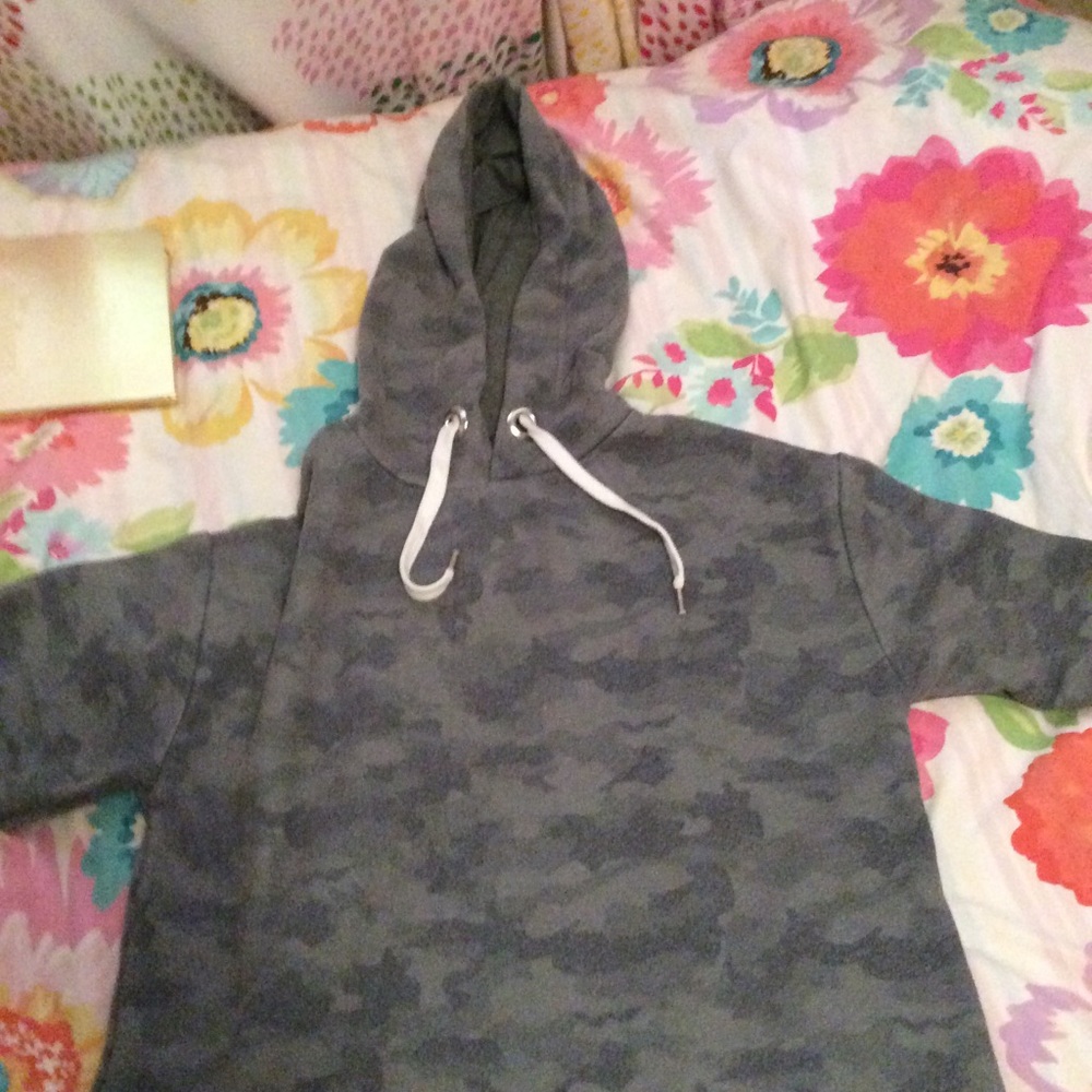 Forever 21 sweat shirt